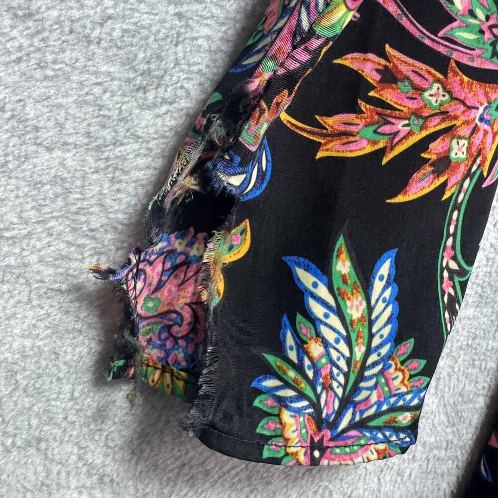 One Clothing Romper Womens M Black Tropical Print Floral Shorts Resort Paisley - Picture 7 of 7